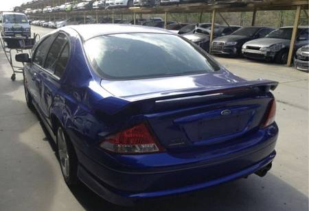 WRECKING 2001 FORD AUIII FALCON XR8 FOR PARTS
